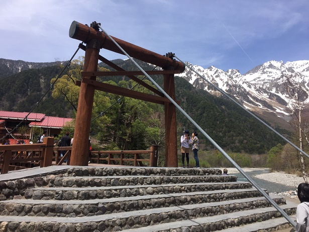 【2025年最新版】絶景ルート！松本市から上高地へのアクセス